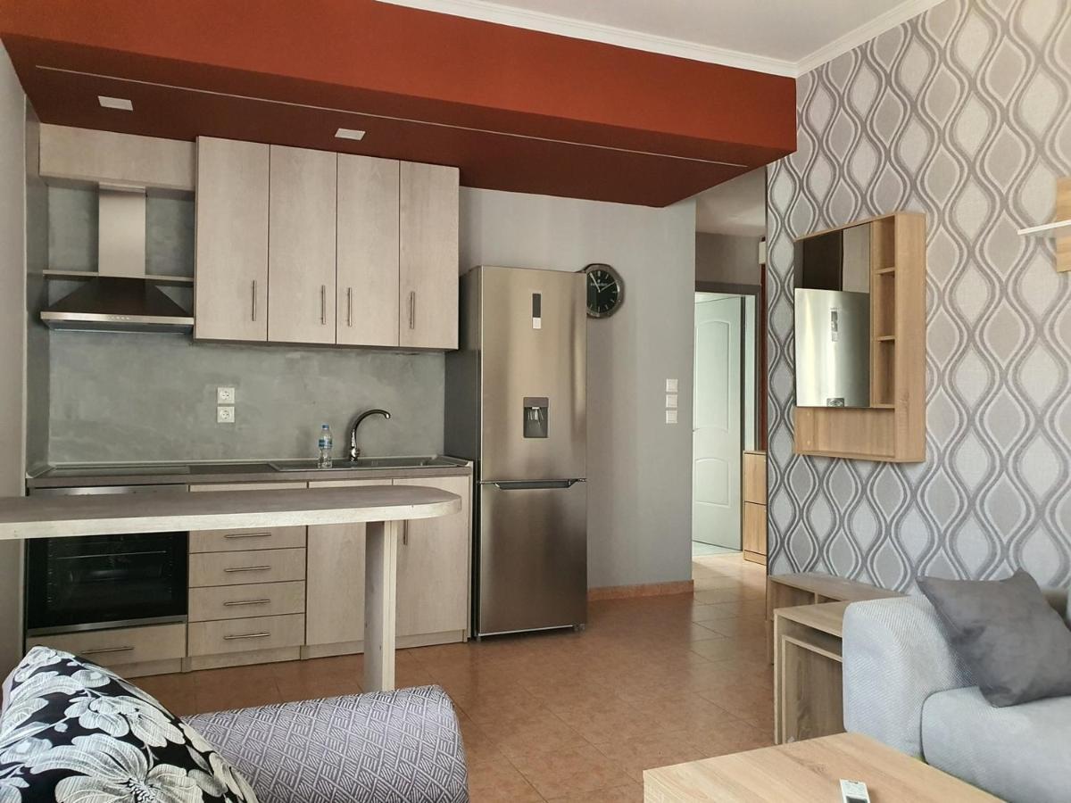 Theos Apartment アレクサンドルポリス エクステリア 写真