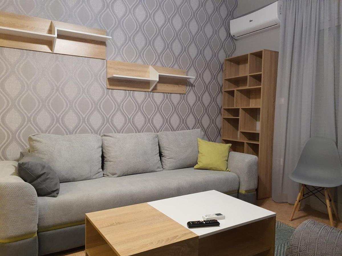 Theos Apartment アレクサンドルポリス エクステリア 写真