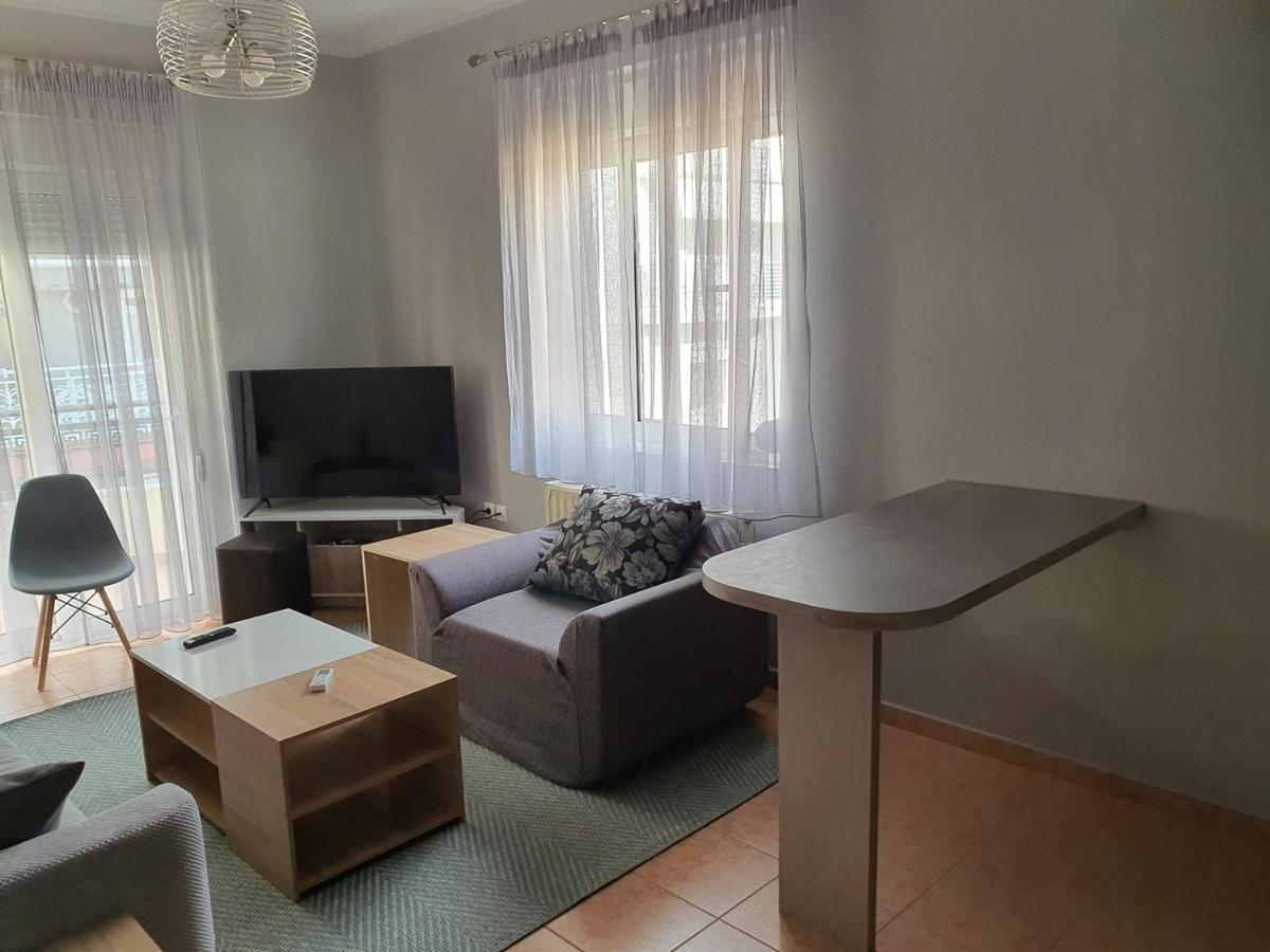 Theos Apartment アレクサンドルポリス エクステリア 写真