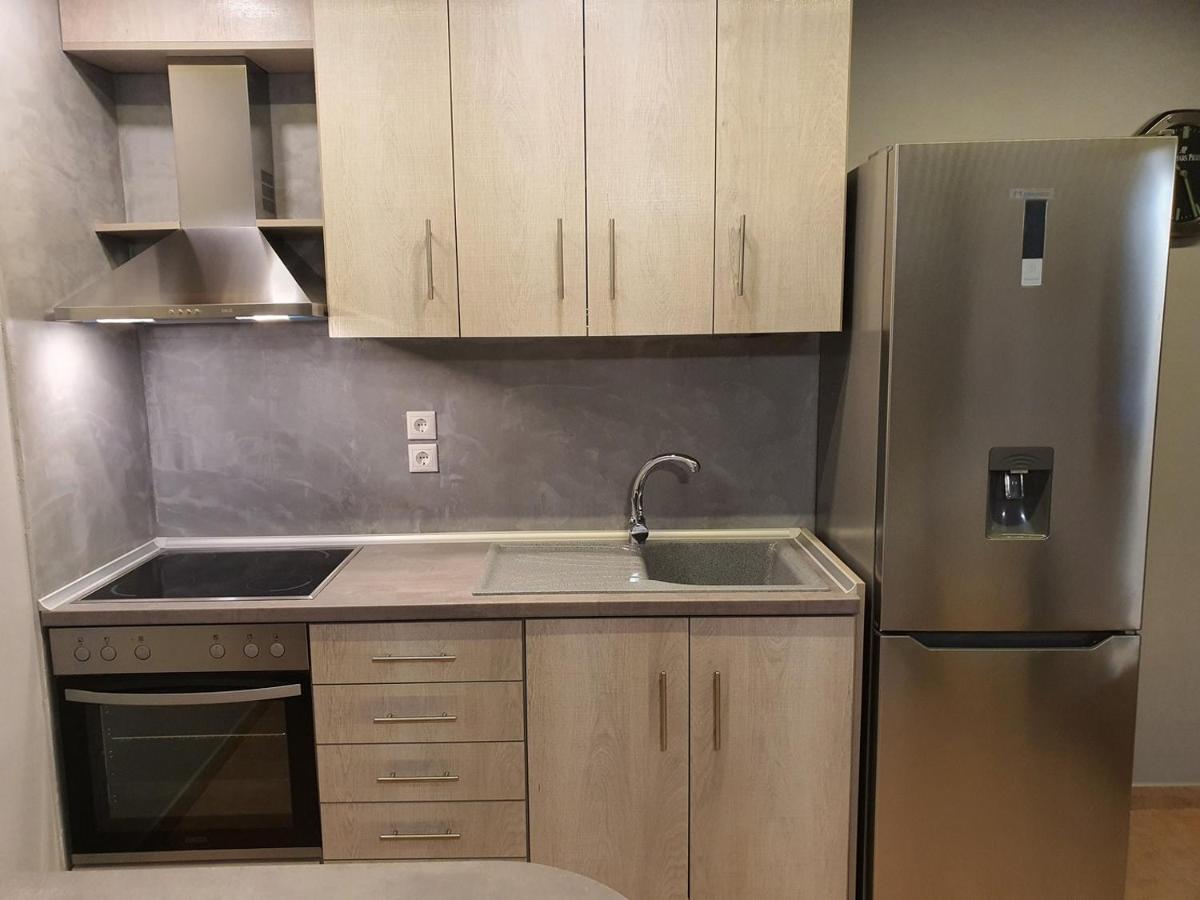 Theos Apartment アレクサンドルポリス エクステリア 写真