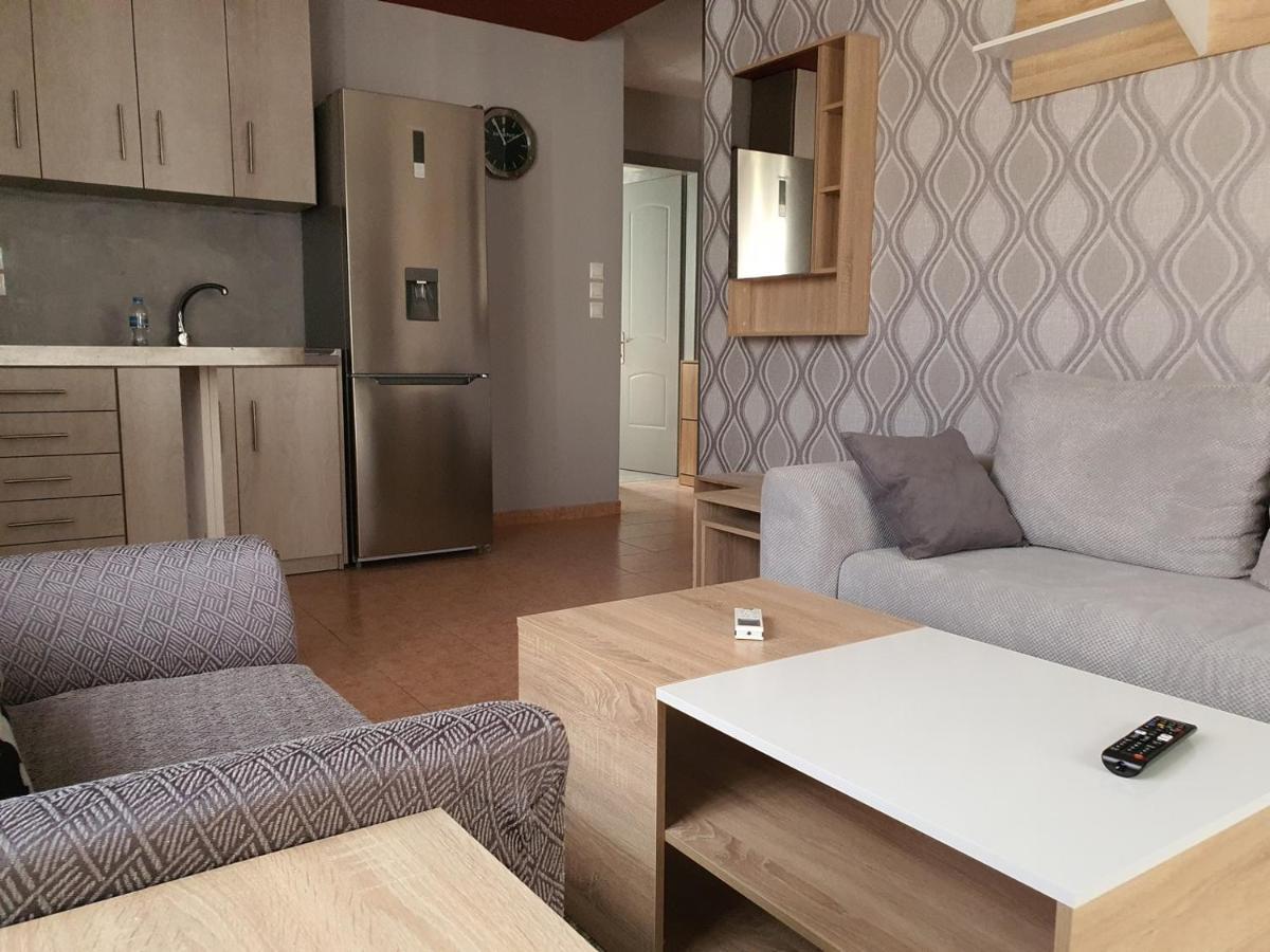 Theos Apartment アレクサンドルポリス エクステリア 写真