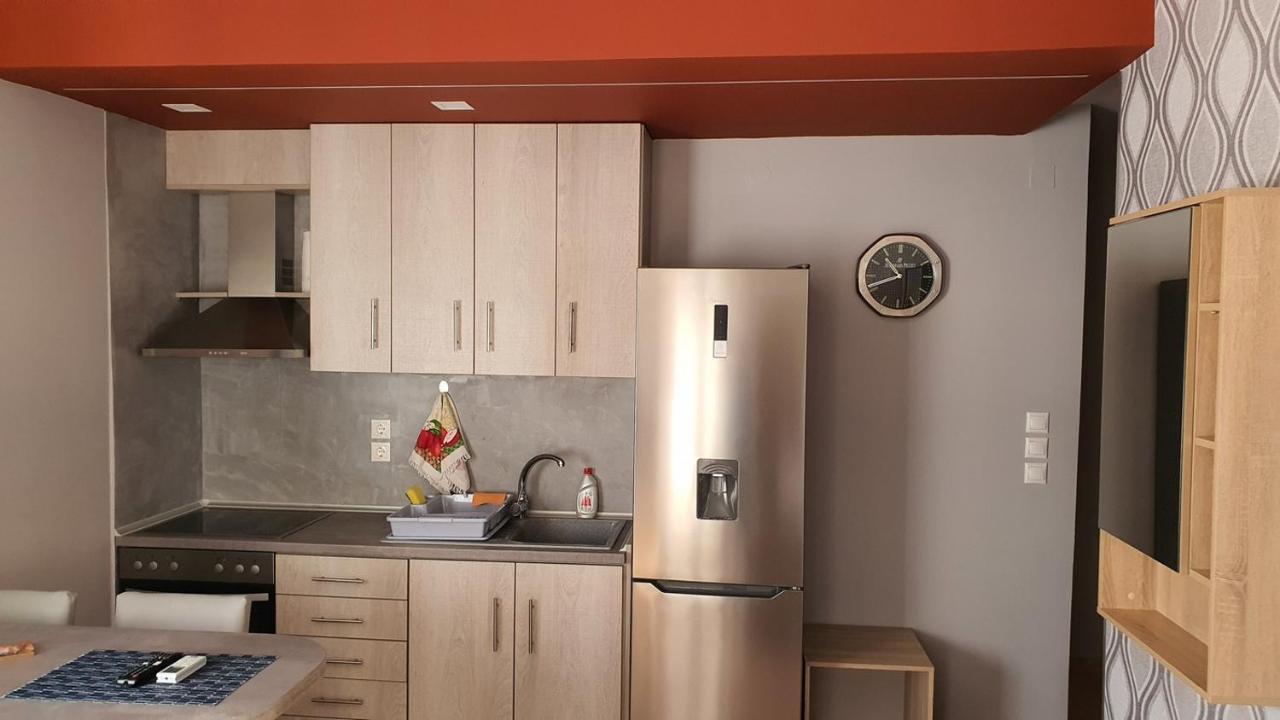 Theos Apartment アレクサンドルポリス エクステリア 写真