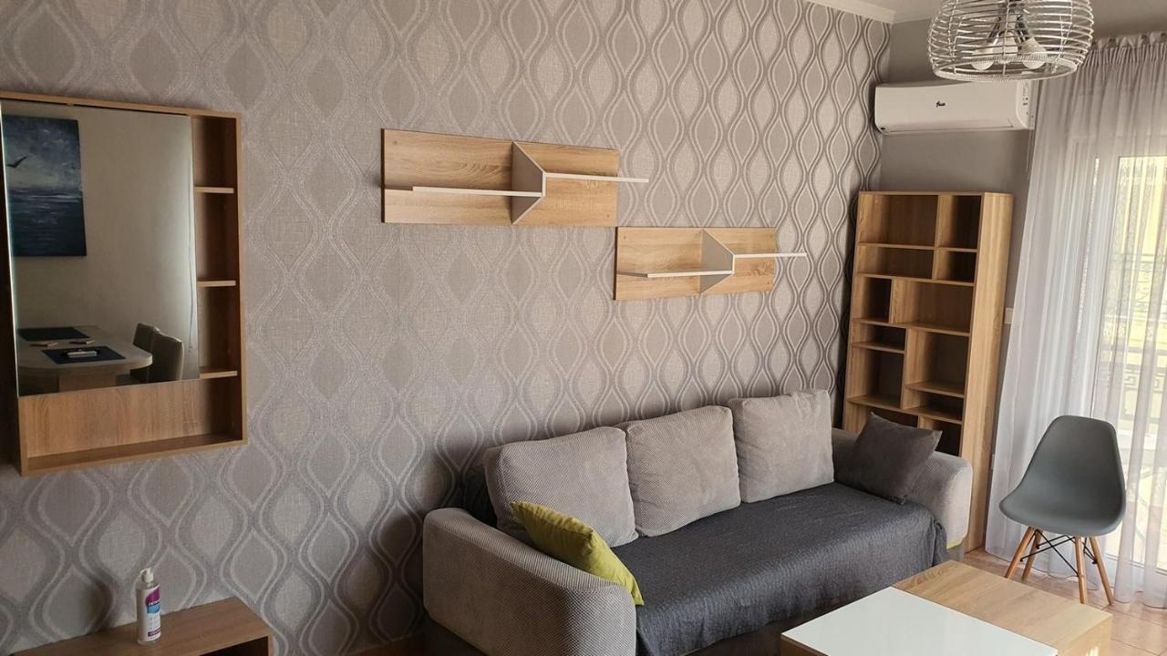 Theos Apartment アレクサンドルポリス エクステリア 写真