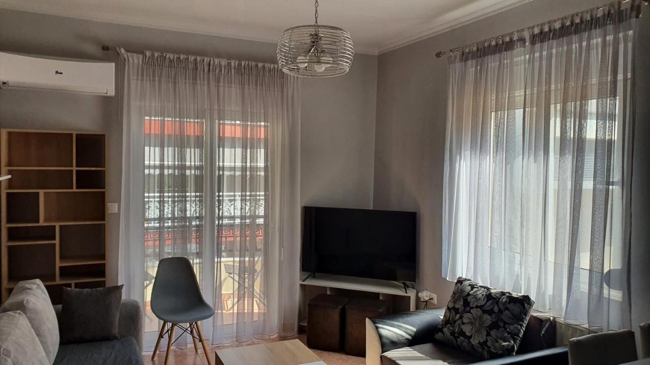 Theos Apartment アレクサンドルポリス エクステリア 写真
