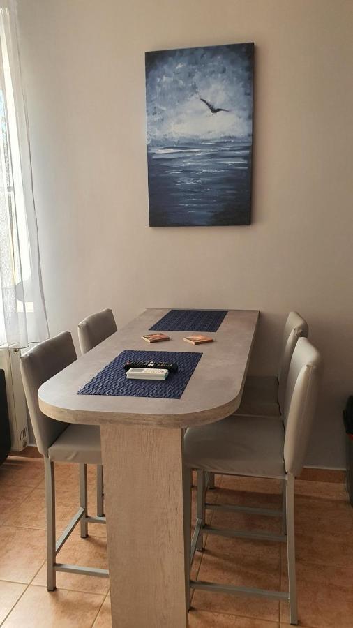 Theos Apartment アレクサンドルポリス エクステリア 写真