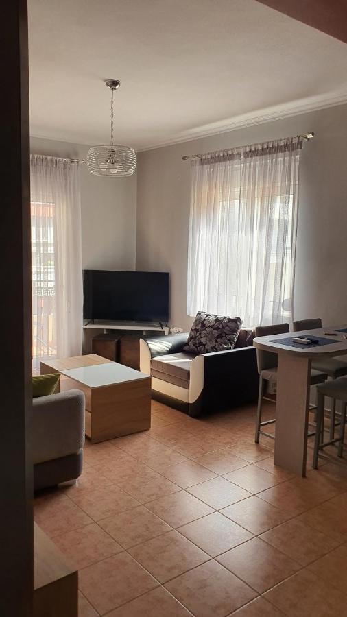 Theos Apartment アレクサンドルポリス エクステリア 写真