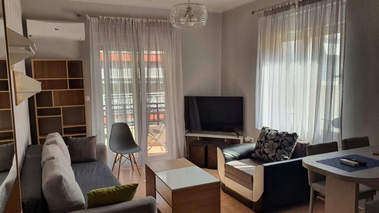 Theos Apartment アレクサンドルポリス エクステリア 写真