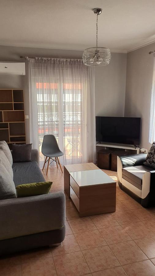 Theos Apartment アレクサンドルポリス エクステリア 写真